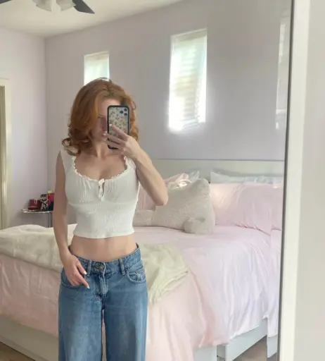 Image 23474384 from Francesca Capaldi (18)