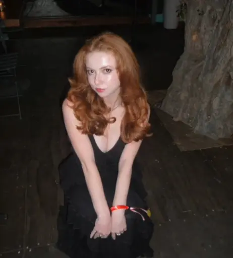 Image 23474302 from Francesca Capaldi (18)