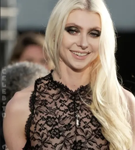 Image 23477484 from Women of Metal