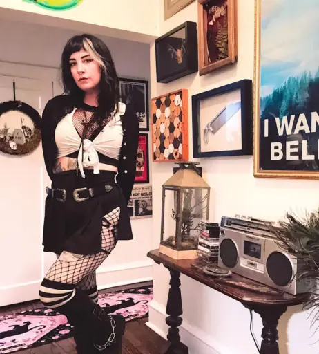 Image 23477414 from Women of Metal