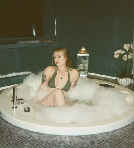 Image 23477405 from Women of Metal