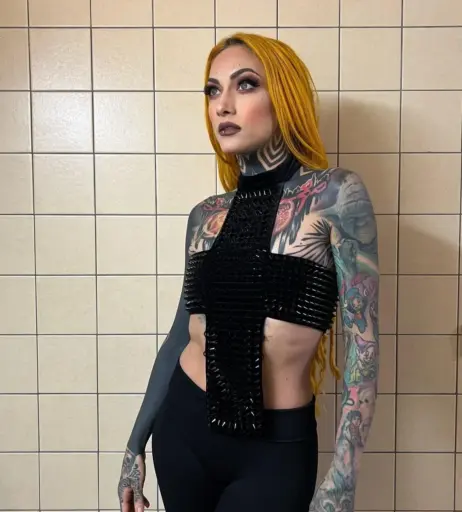 Image 23477623 from Women of Metal