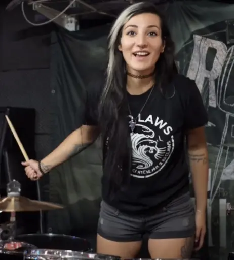 Image 23477600 from Women of Metal