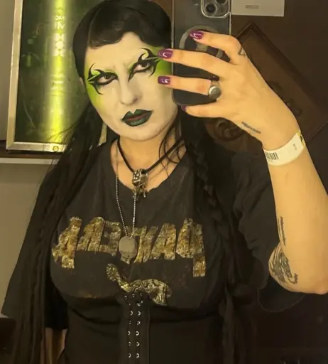 Image 23477198 from Women of Metal