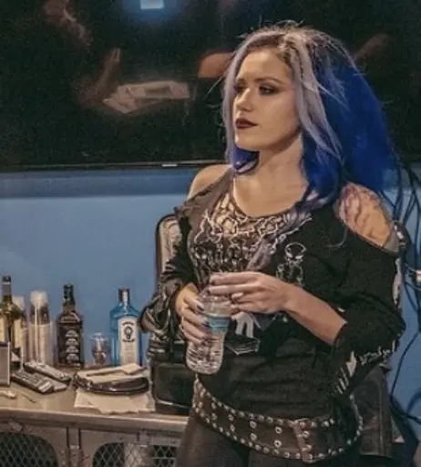 Image 23477103 from Women of Metal