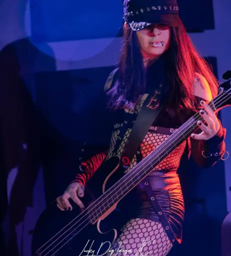 Image 23477162 from Women of Metal