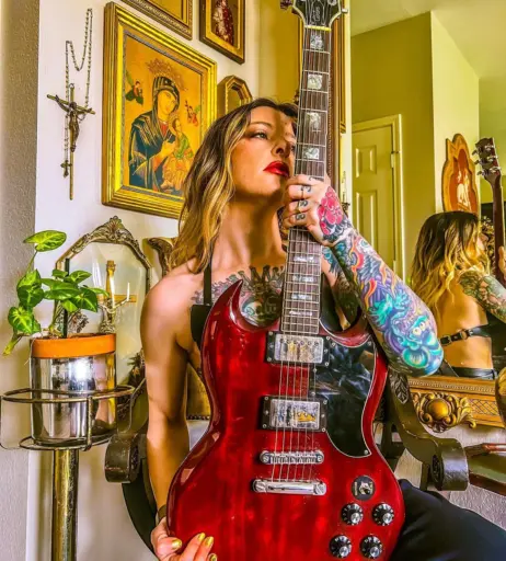 Image 23477219 from Women of Metal