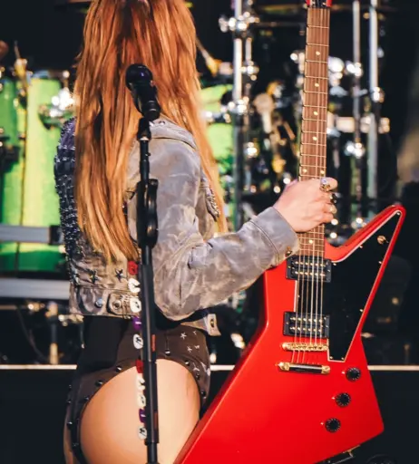 Image 23476972 from Women of Metal