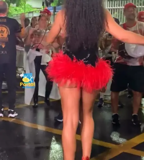 Image 23448110 from Juliana Paes