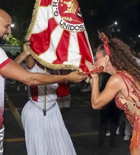 Image 23448048 from Juliana Paes