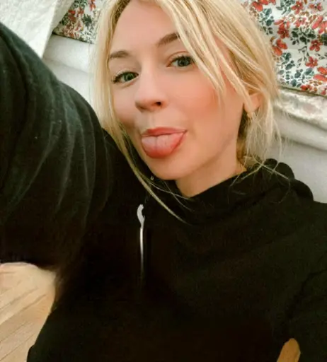 Image 23445779 from Emily Kinney | Best Known: TWD