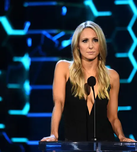 Image 23443225 from Nikki Glaser