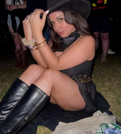 Image 23442713 from Isabella Gomez