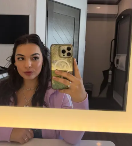 Image 23442660 from Isabella Gomez