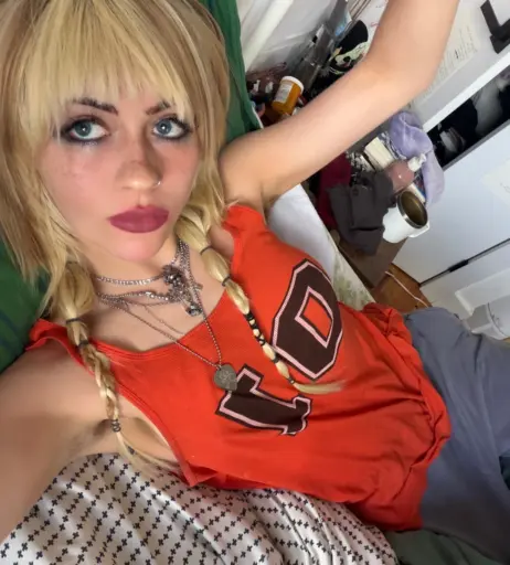 Image 23414848 from wormsheriff / Olivia O