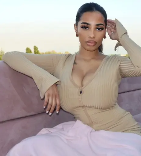 Image 23414451 from Kadelle Samuals, @kadellesamuals_ busty instagram model