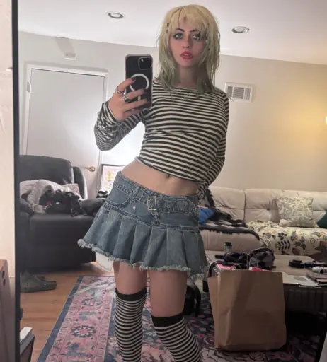 Image 23414762 from wormsheriff / Olivia O