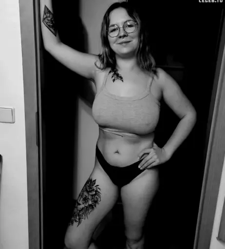 Image 2341104 from ThisIsEmmi