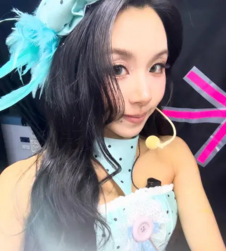 Image 23419793 from Chaeyoung (TWICE)
