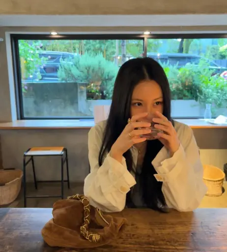 Image 23419778 from Chaeyoung (TWICE)
