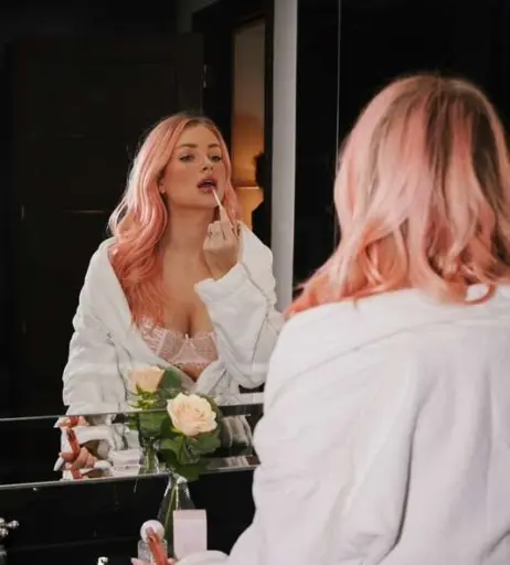 Image 2349642 from Lottie Moss