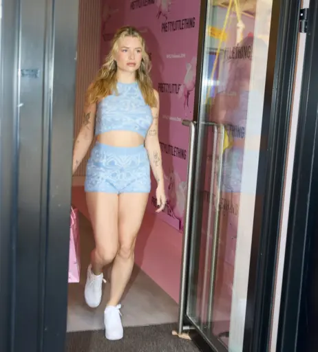 Image 2348579 from Lottie Moss