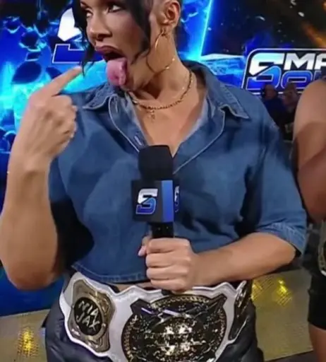 Image 23487581 from Nia Jax/Lina Fanene