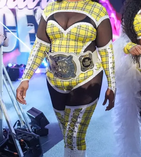 Image 23487589 from Nia Jax/Lina Fanene