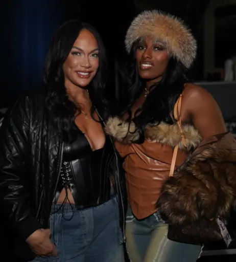 Image 23487555 from Nia Jax/Lina Fanene