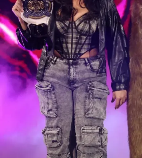 Image 23487579 from Nia Jax/Lina Fanene