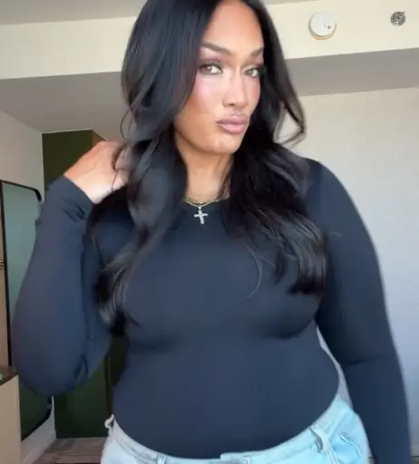 Image 23487475 from Nia Jax/Lina Fanene
