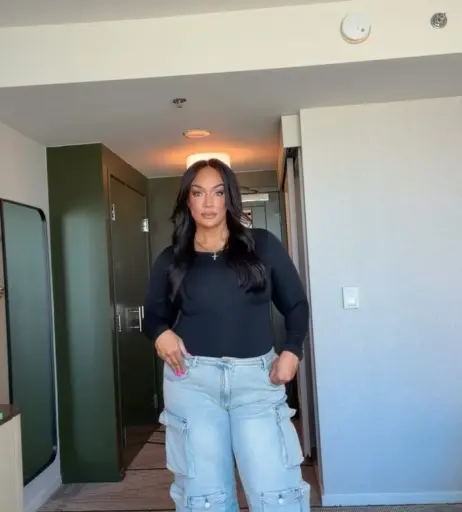 Image 23487474 from Nia Jax/Lina Fanene