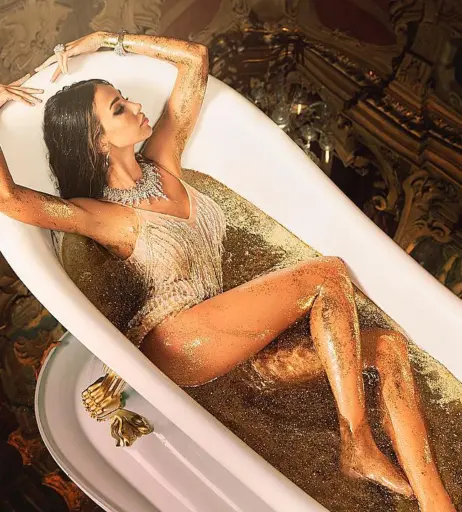 Image 23354264 from Madalina Diana Ghenea