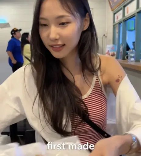 Image 23360362 from Jessica Lee Seul