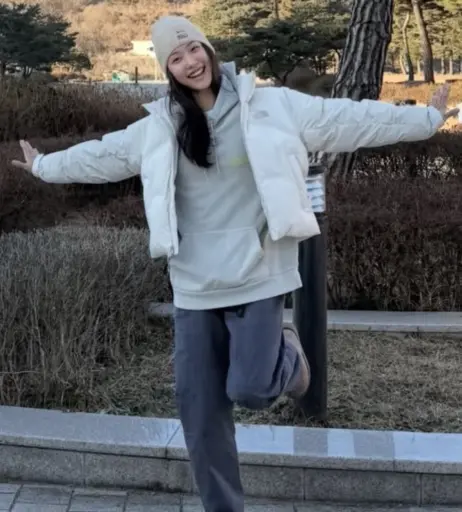 Image 23360343 from Jessica Lee Seul