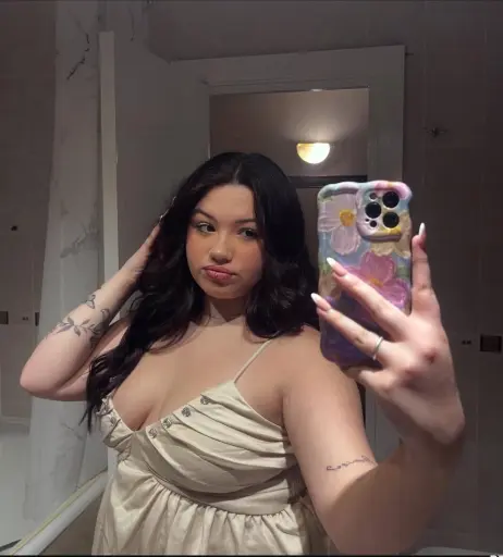 Image 23369412 from Nicole Dyer / nicole_dyerofficial / nicole.dyerofficial