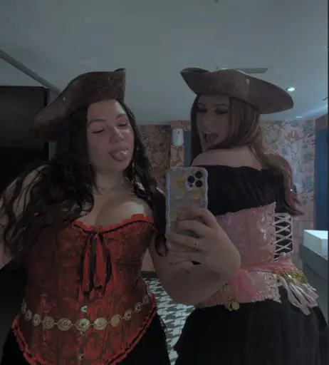 Image 23369405 from Nicole Dyer / nicole_dyerofficial / nicole.dyerofficial
