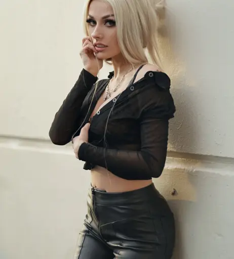 Image 23338399 from Rolyatistaylor