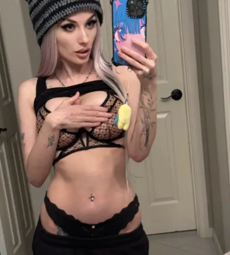 Image 23338376 from Rolyatistaylor