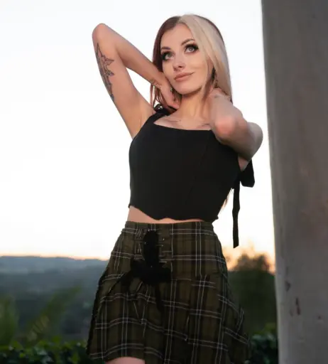 Image 23337147 from Rolyatistaylor