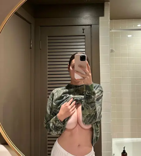 Image 2333103 from Sophie Mudd