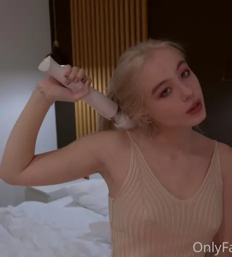 Image 2327870 from Milla Secret