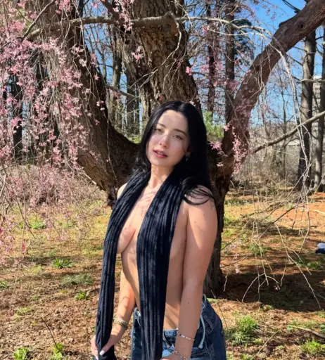 Image 23278370 from Hotblockchain / Emily Cocea / cryptobaddie1