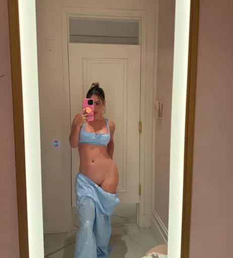 Image 23275303 from Sara Jean Underwood / Saraunderwood
