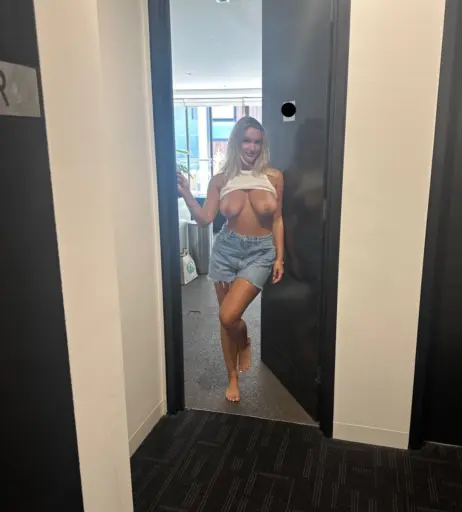 Image 2316613 from Victoria Campbell