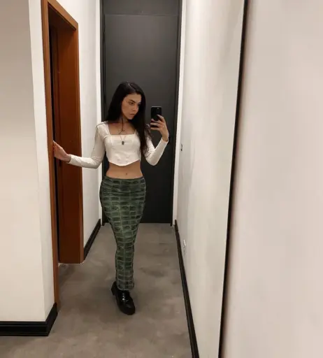 Image 23051720 from Violet Orlandi