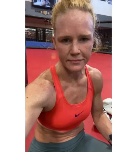 Image 23050032 from Holly Holm