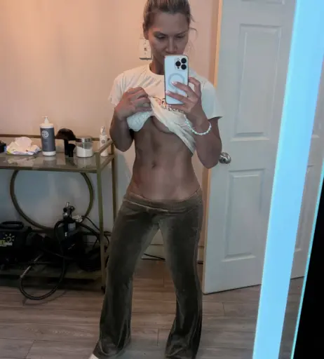 Image 23059722 from canadiandestoryer/Gisele Shaw OnlyFans