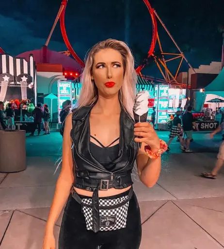 Image 23069357 from Noelle Foley