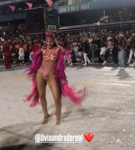 Image 23074132 from Lívia Andrade